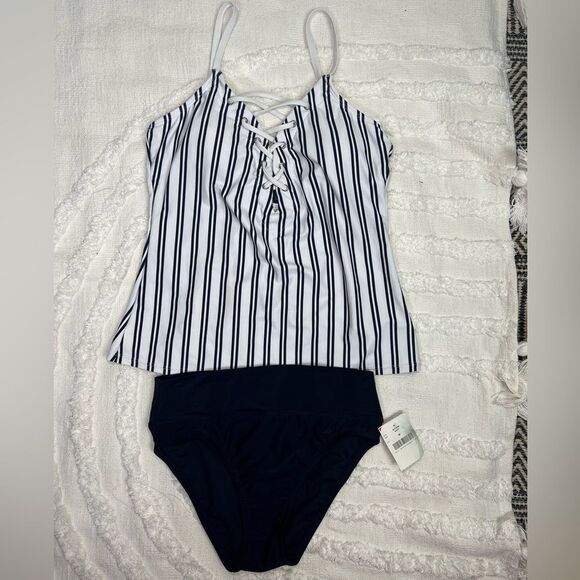 Nautica 2 piece navy striped tankini swimsuit size Medium - Picture 1 of 9